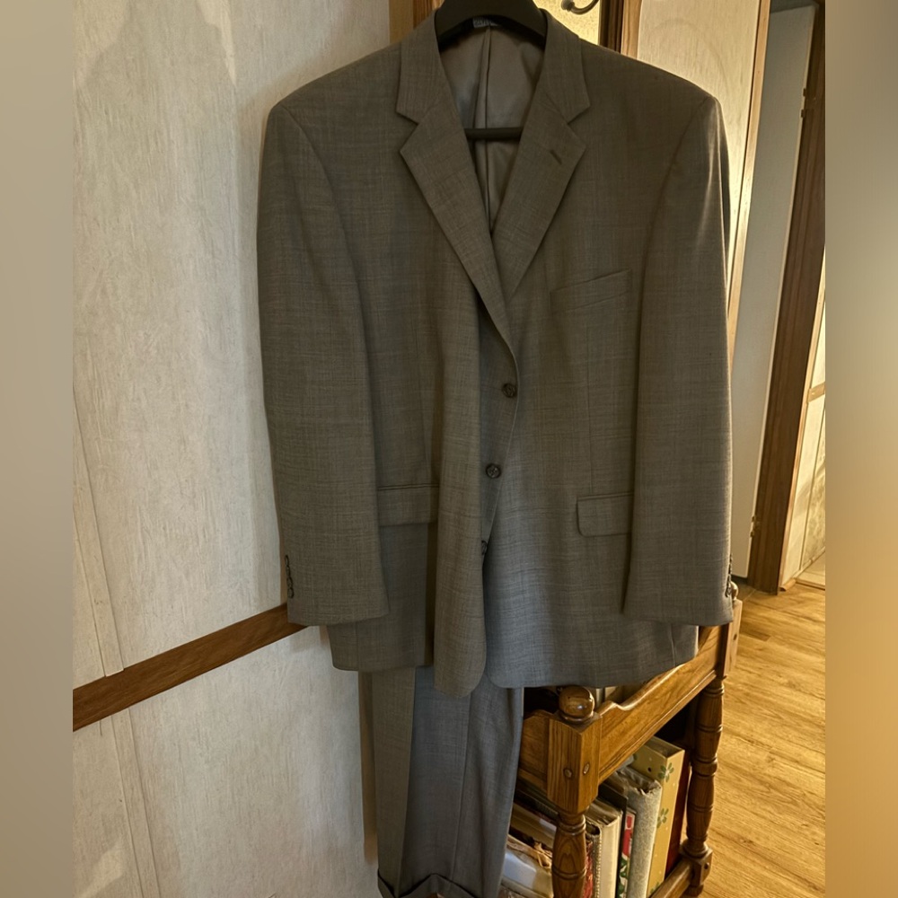 Stafford Gray Men’s Suit